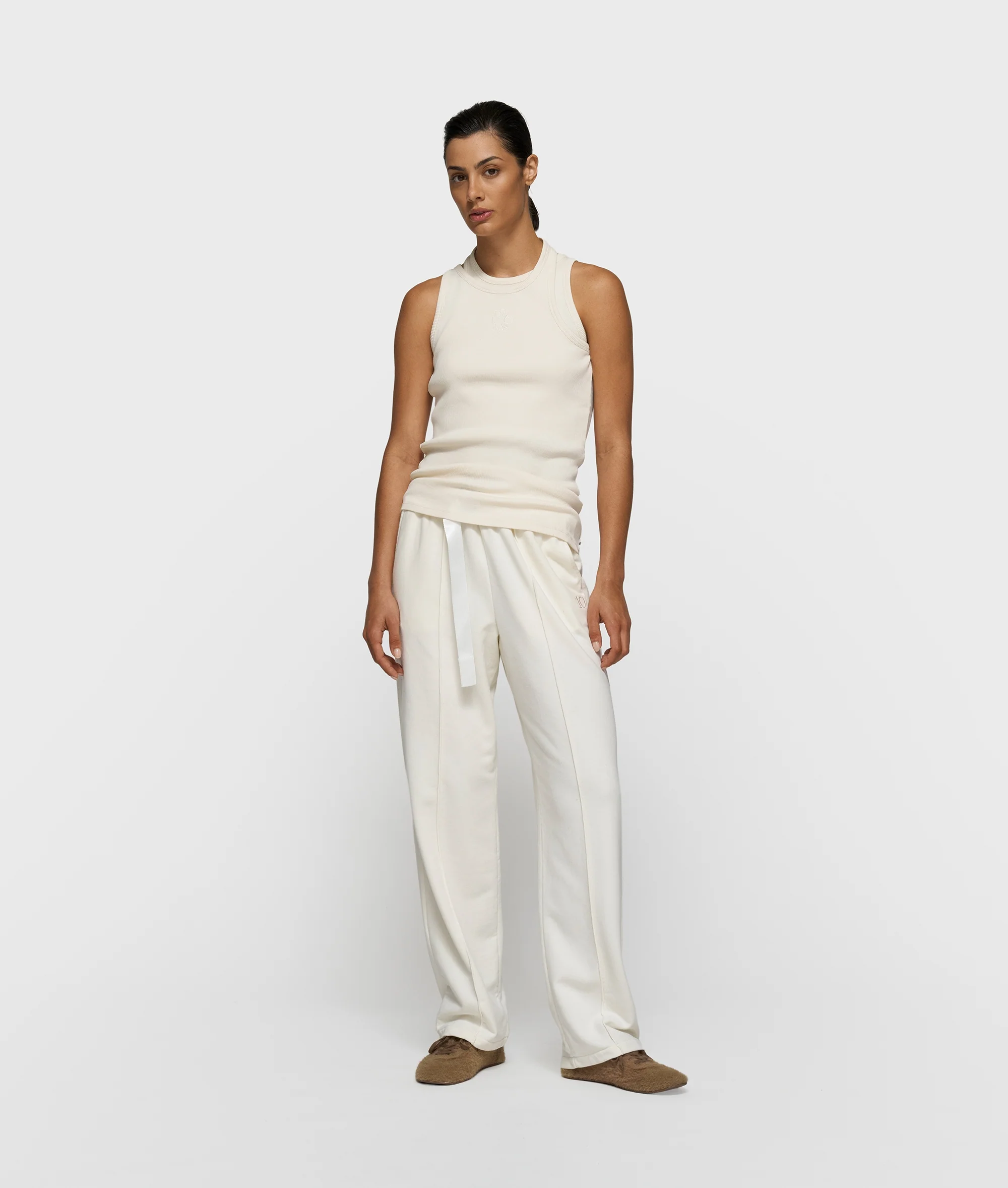 a-symmetric rib top | ecru - Image 3