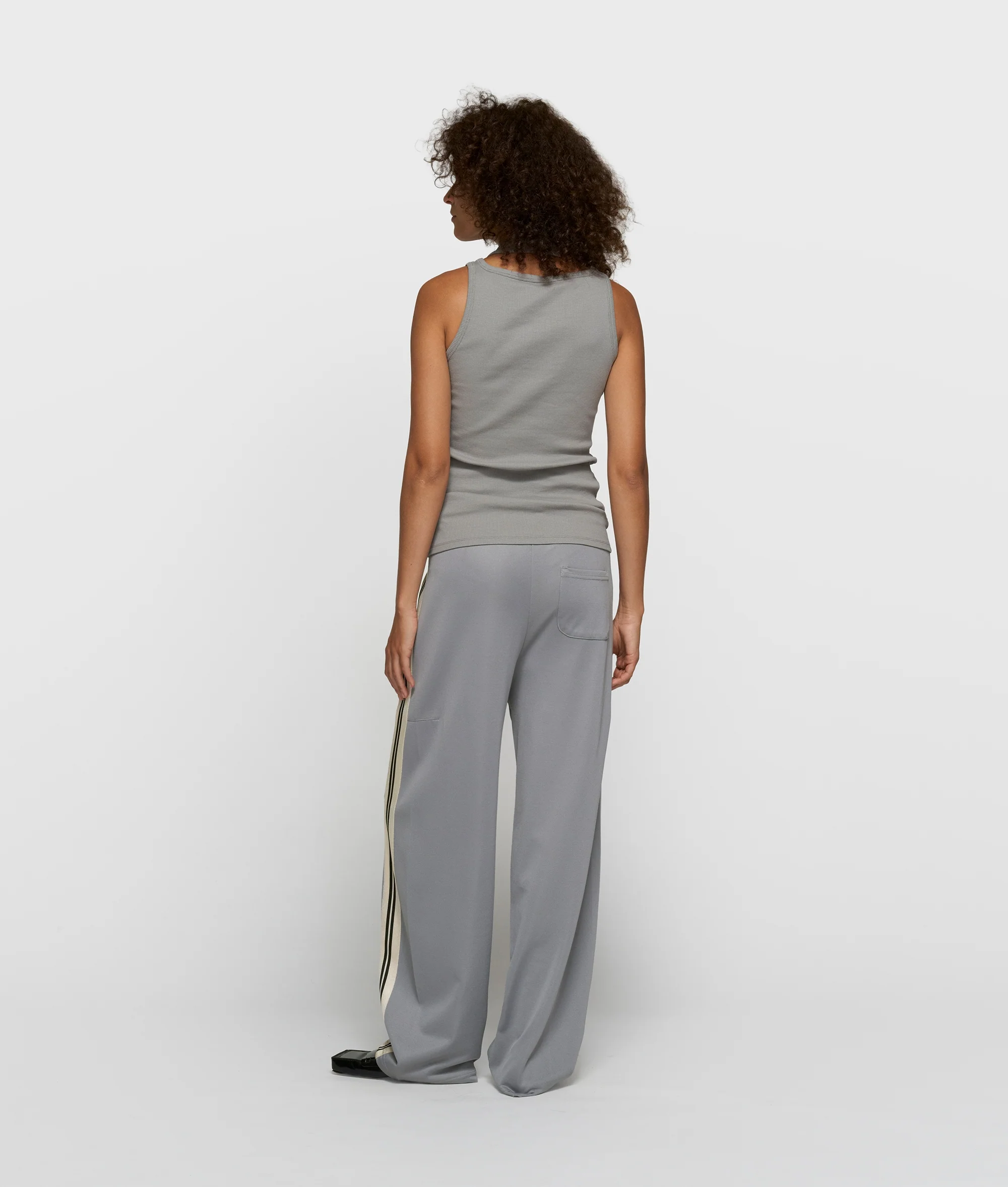 a-symmetric rib top | light graphite - Image 4