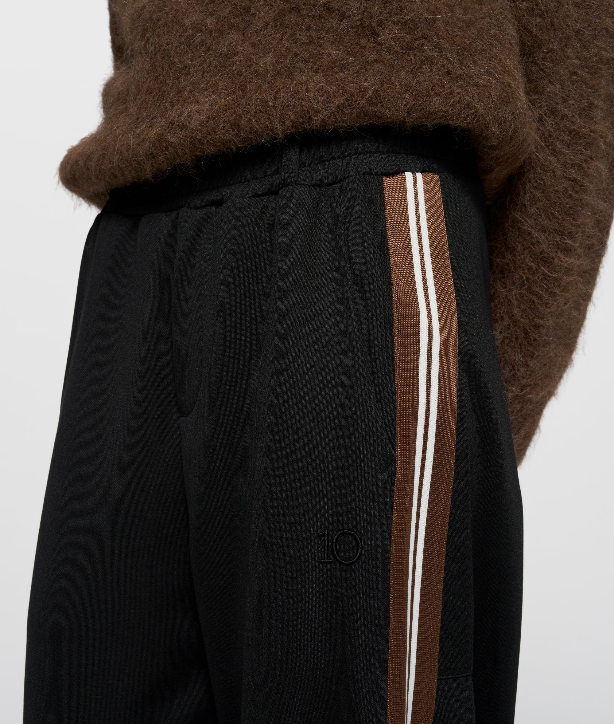 barrel track pants | black - Image 4