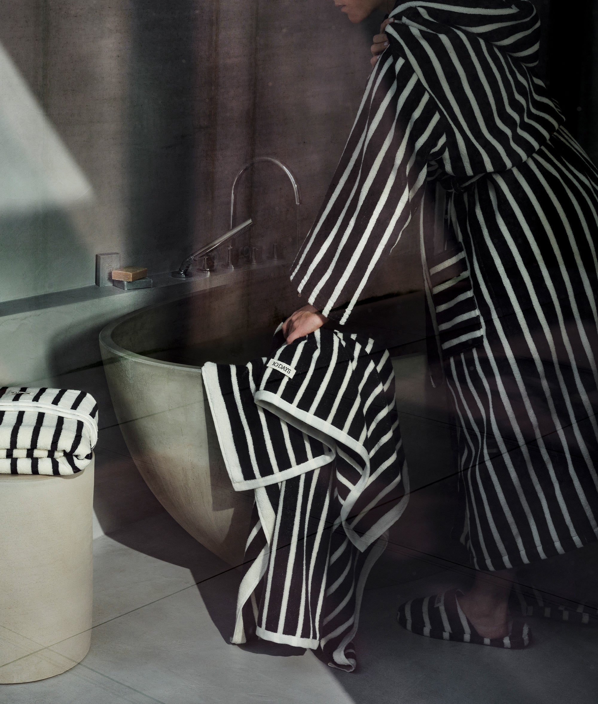 bathrobe stripes | black/ecru - Image 8