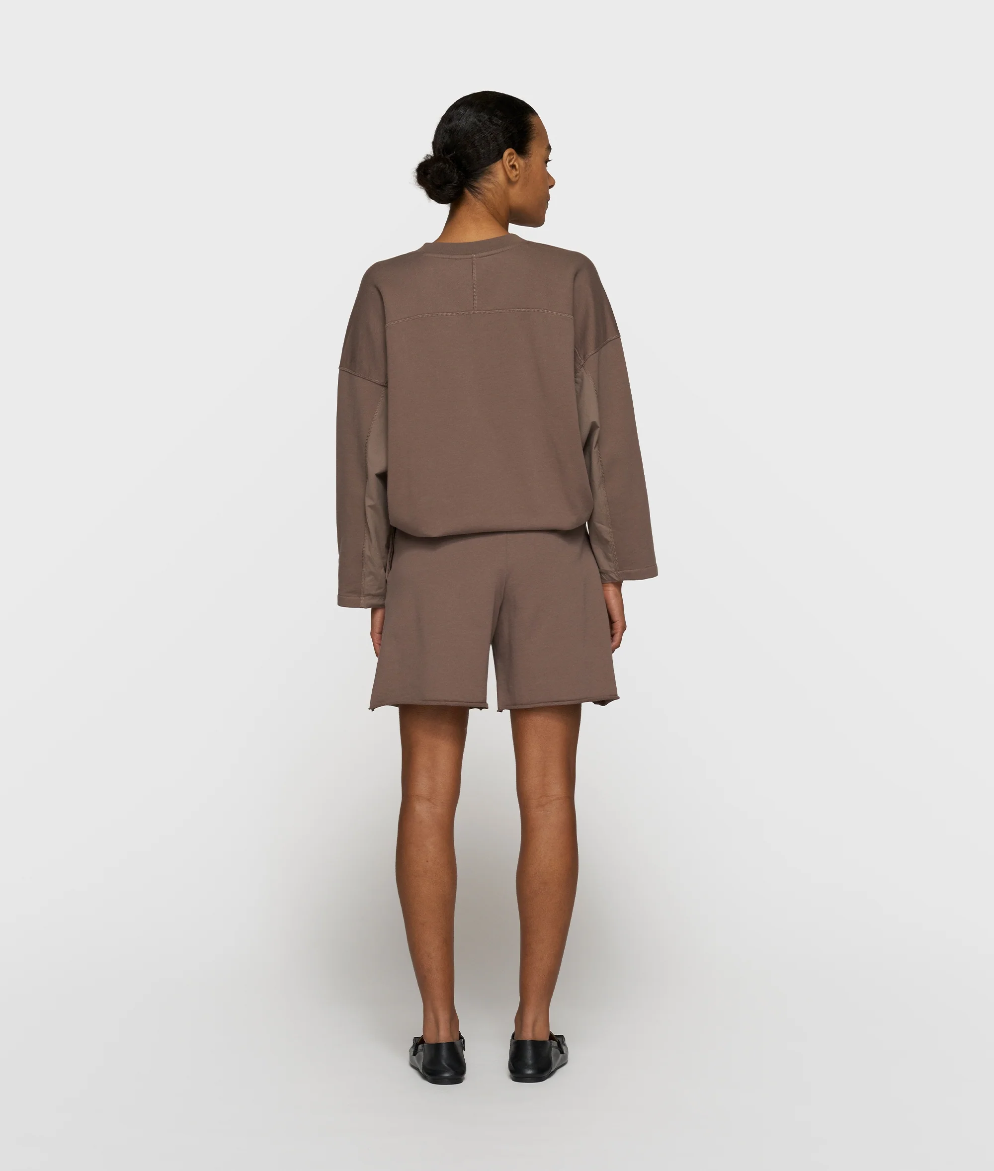 belted shorts fleece | moonrock - Image 3