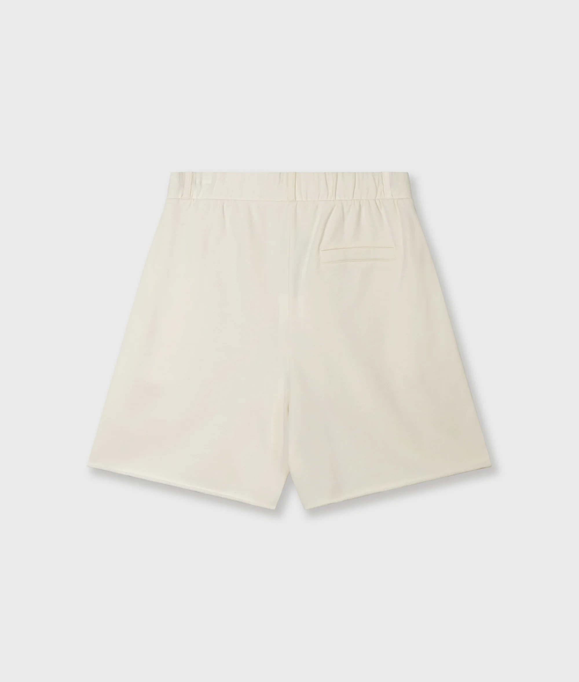 belted shorts fleece | soft vanilla - Image 6
