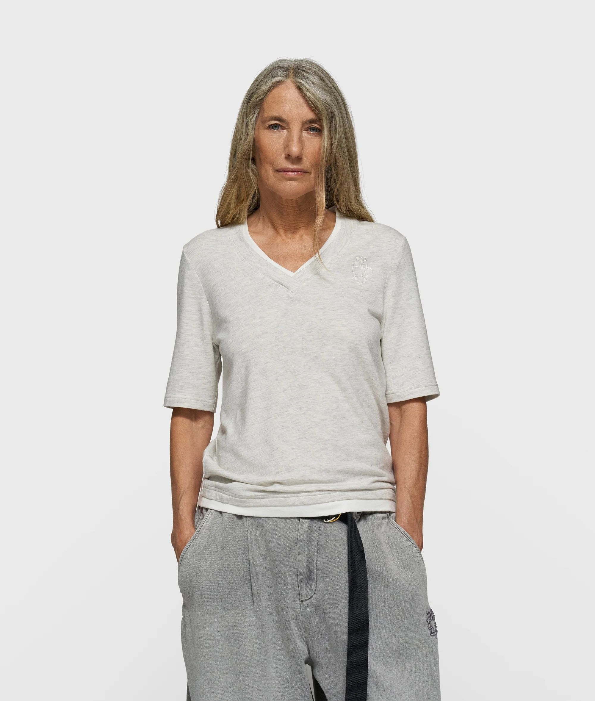 double layer v-neck tee | soft white melee
