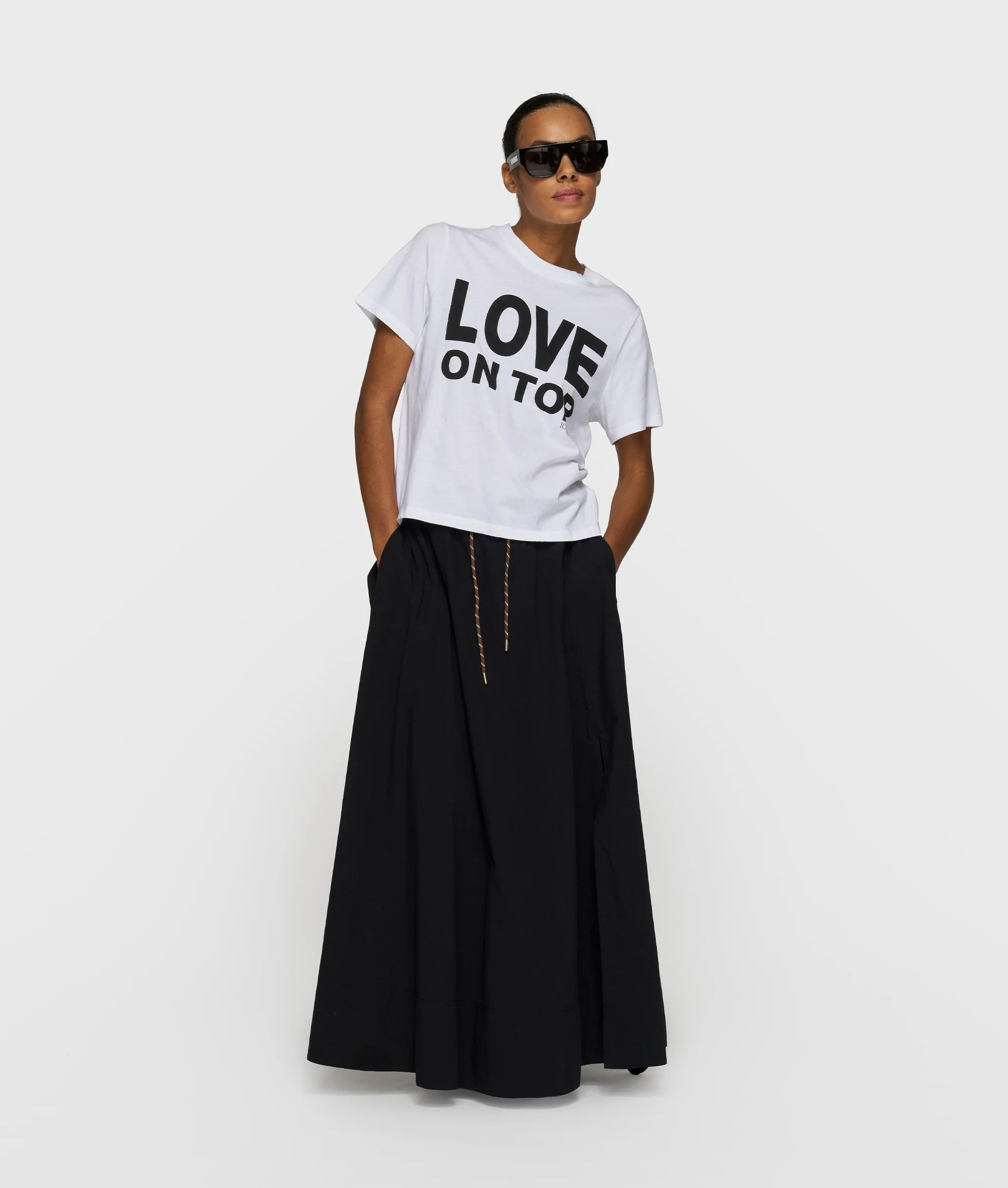love petite tee | white - Image 3