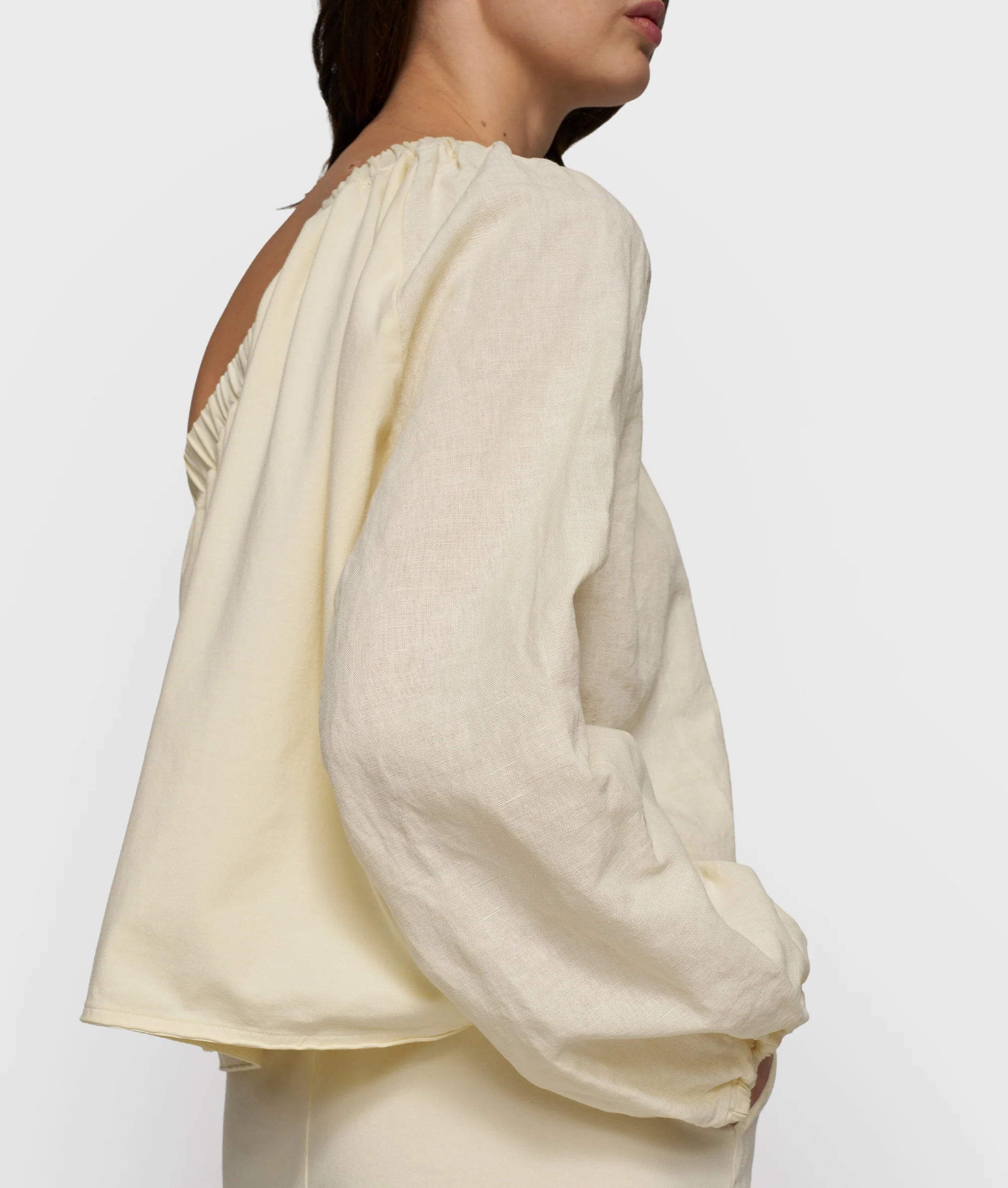 one shoulder top linen | soft vanilla - Image 2