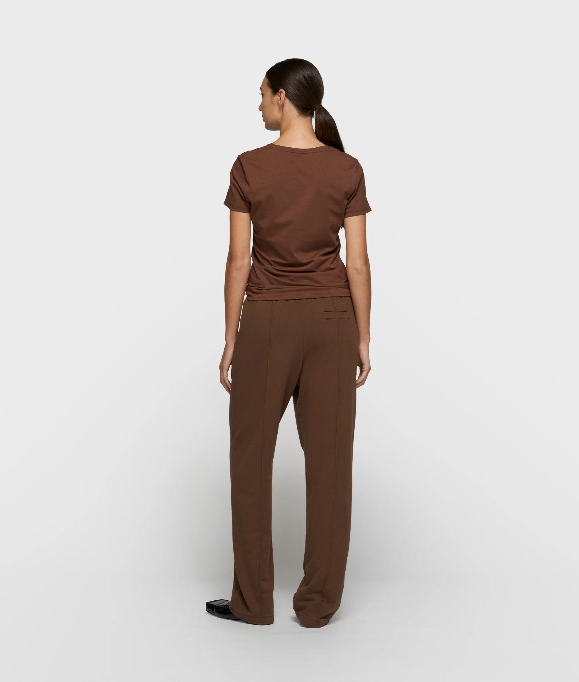 slim short sleeve tee | dark truffle - Image 4