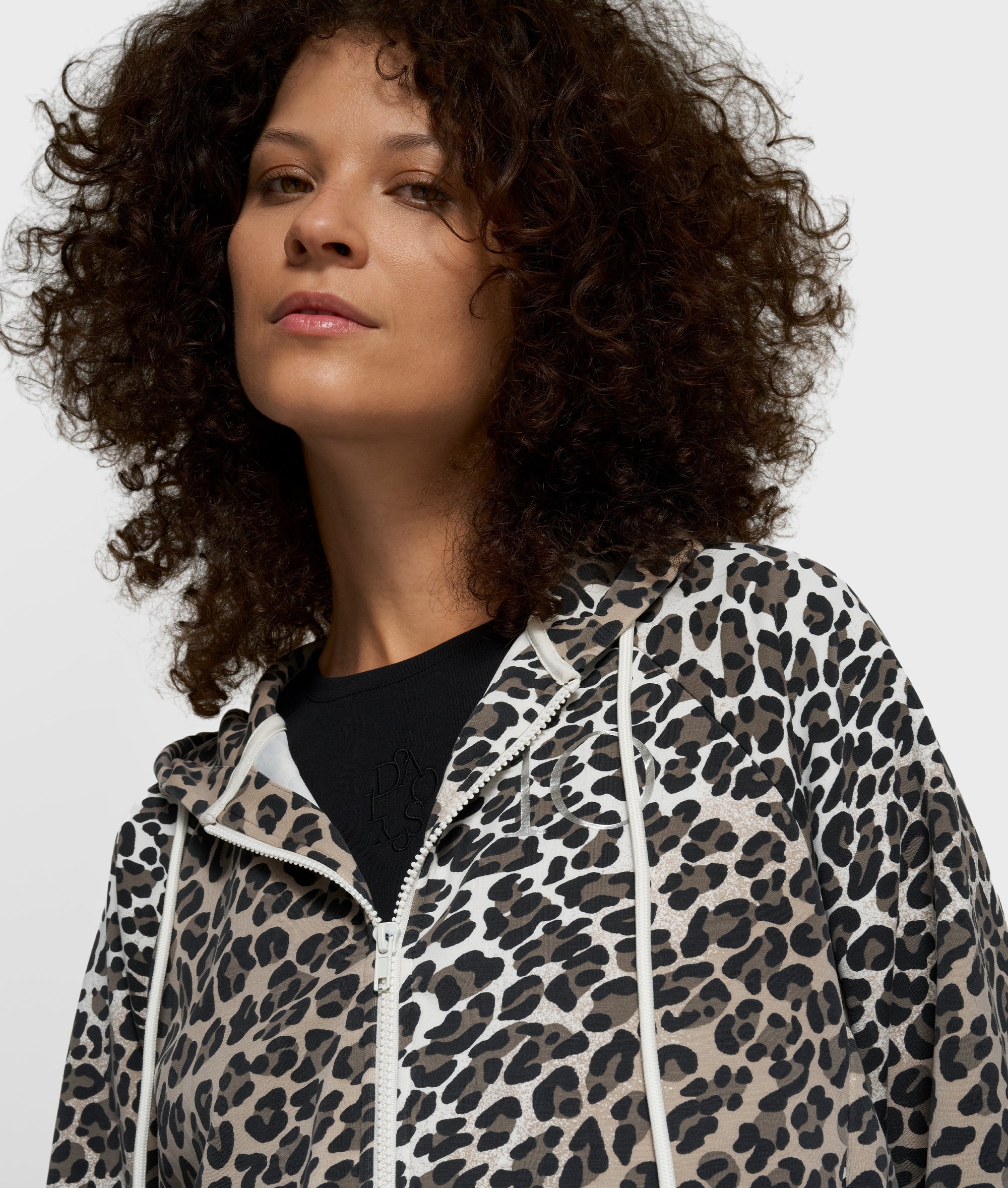 soft scuba hoodie leopard | ecru - Image 2