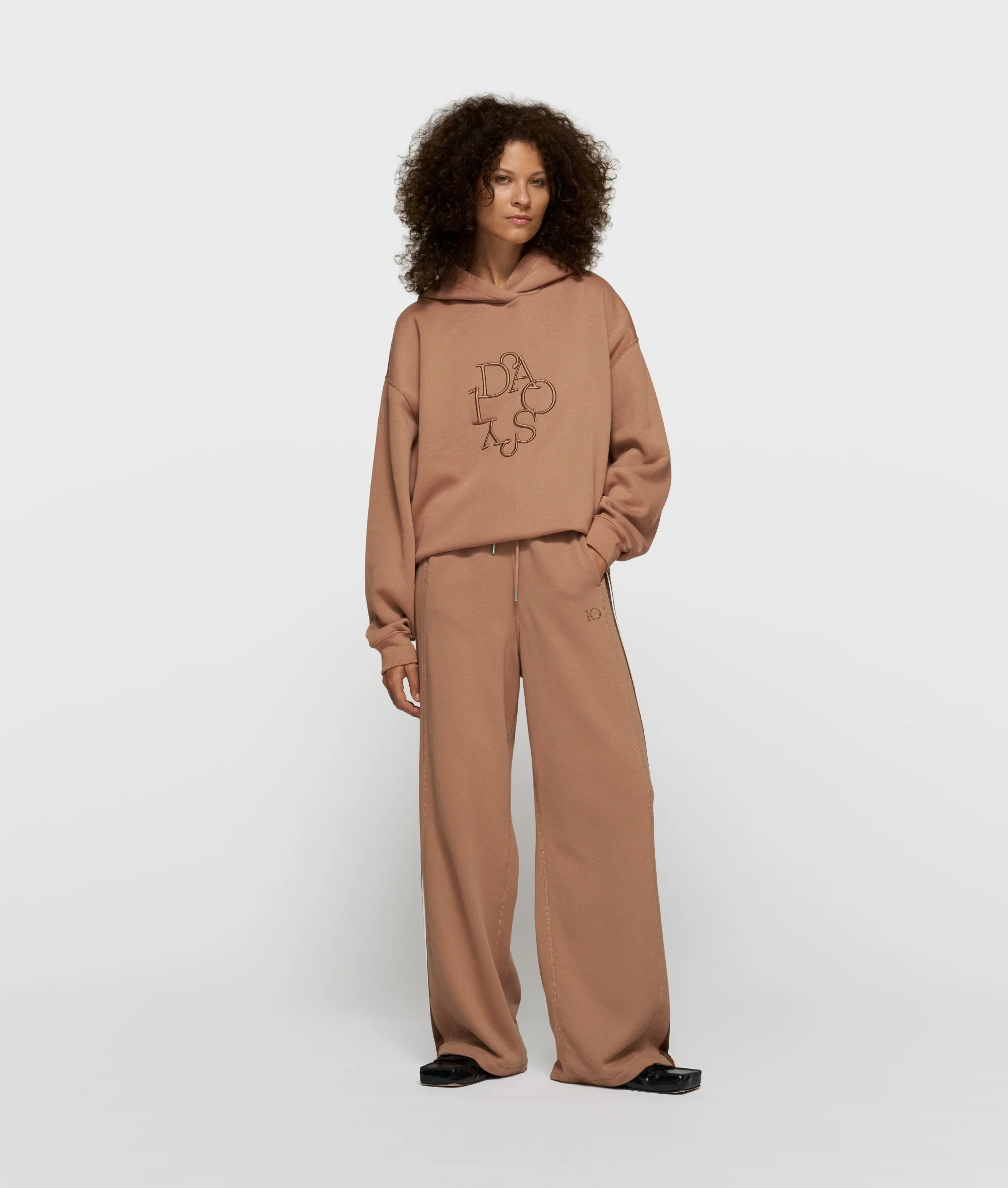 statement hoodie embro | fudge - Image 3