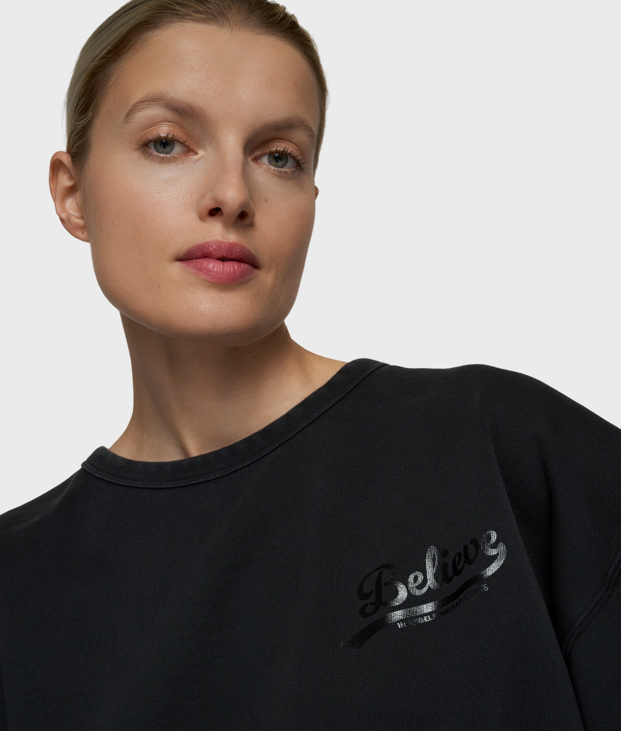 statement sweater believe | dark charcoal - Image 2