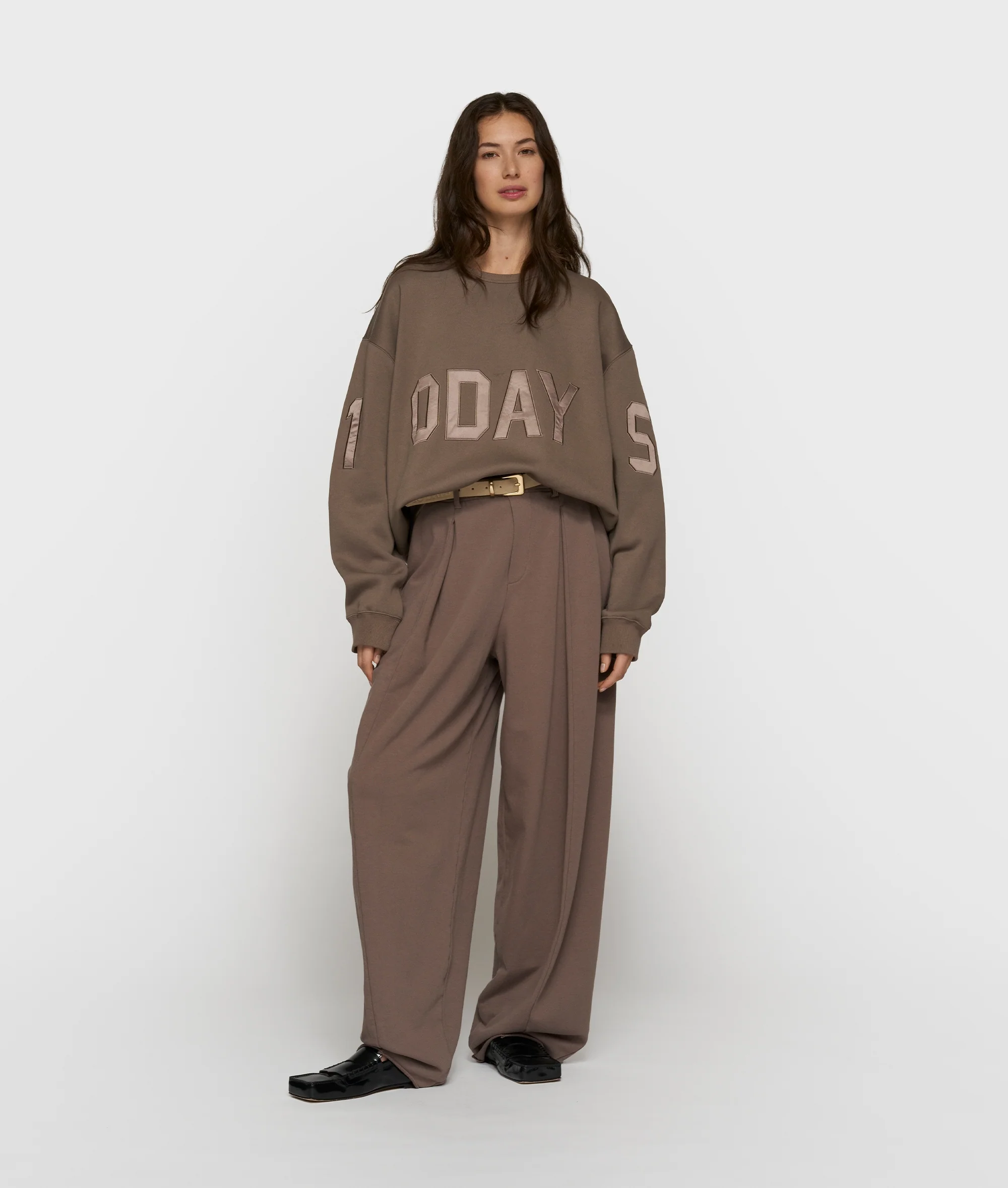 statement sweater logo | moonrock - Image 3