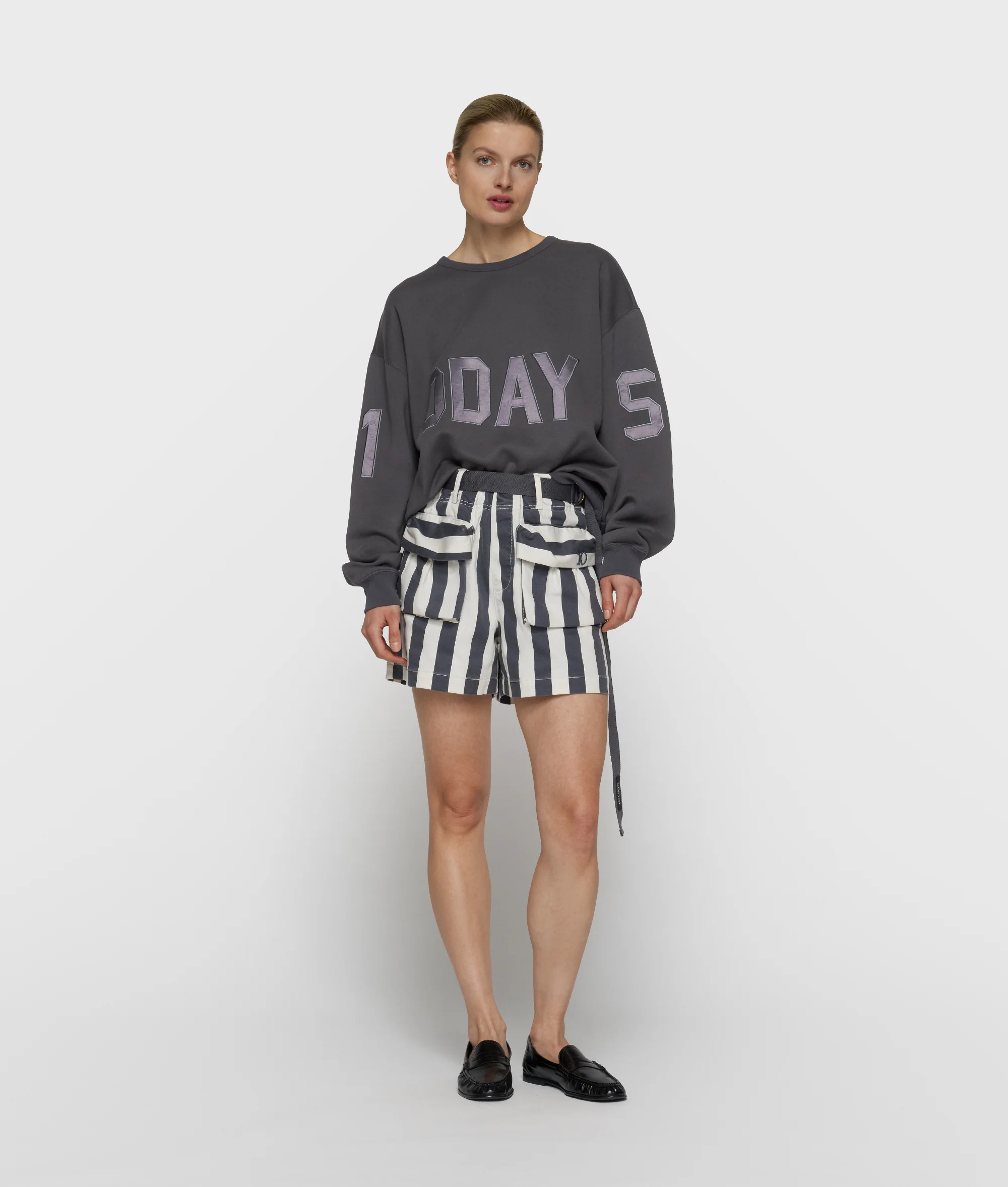 statement sweater logo | steel blue - Image 3