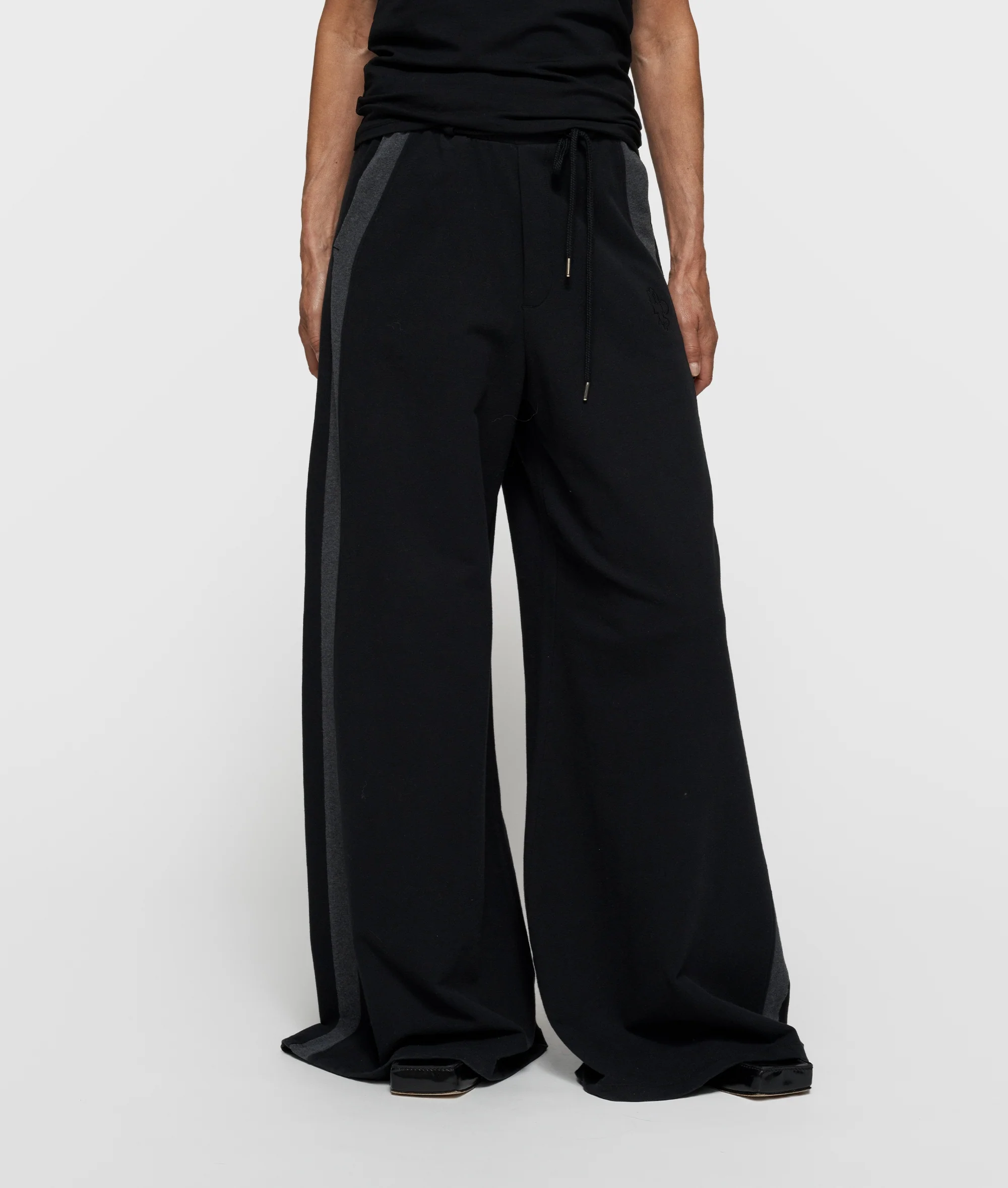 super wide leg jogger | black - Image 2
