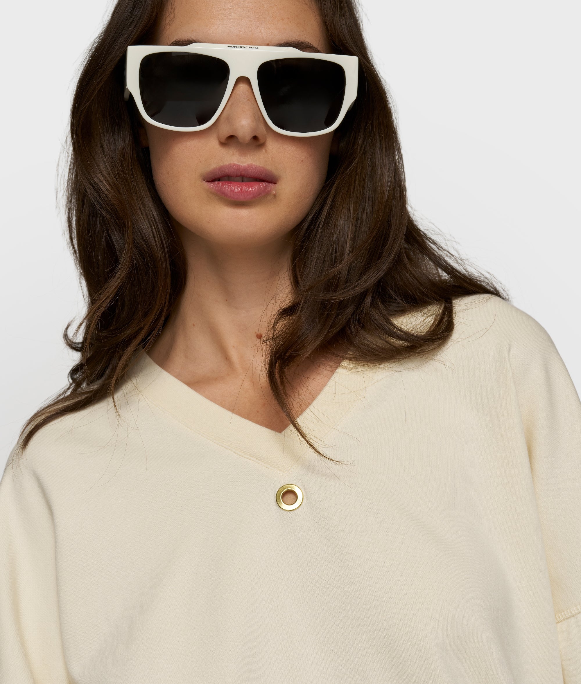 sweater v-neck fleece | soft vanilla - Image 5