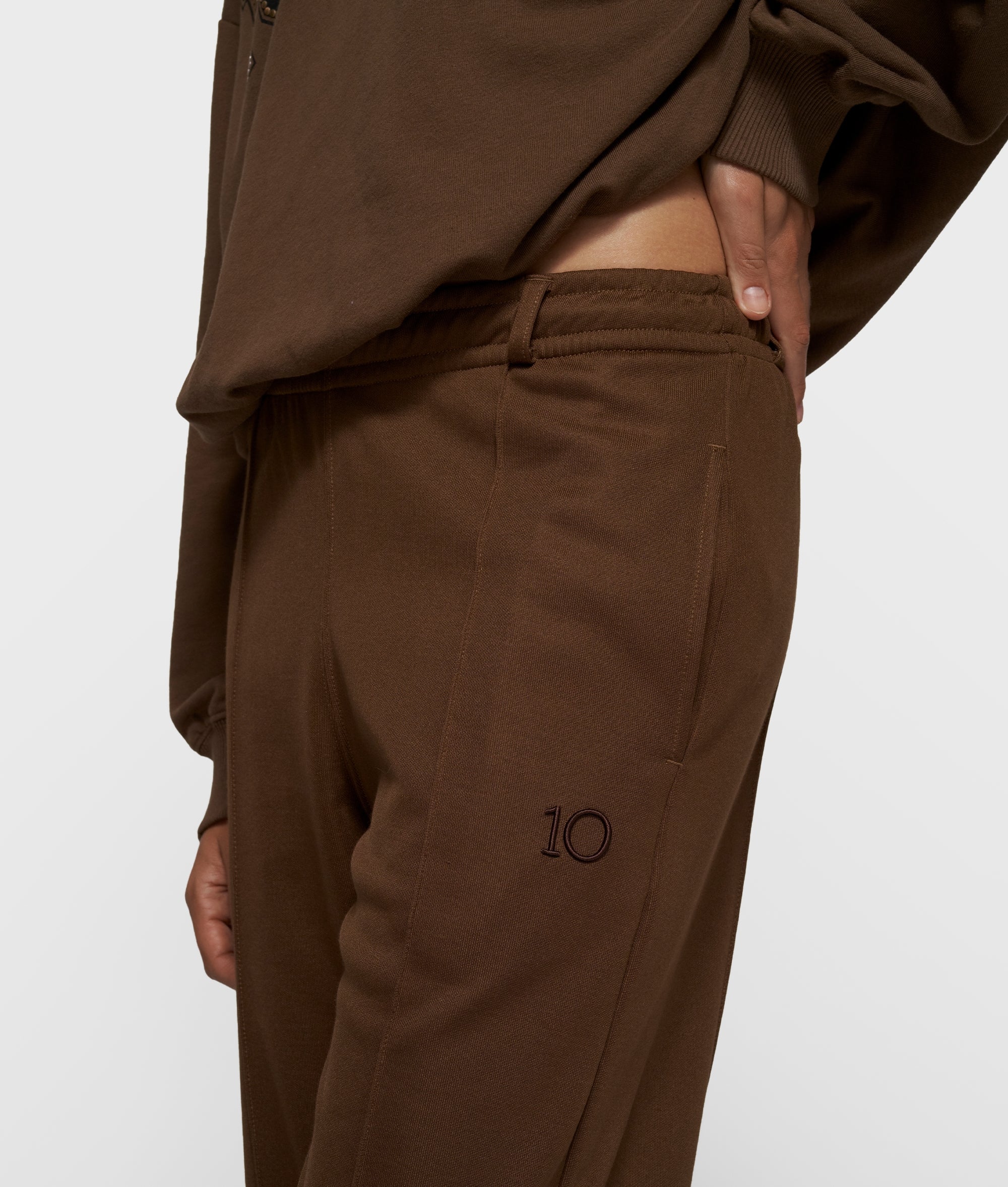 tapered track pants | dark truffle - Image 4