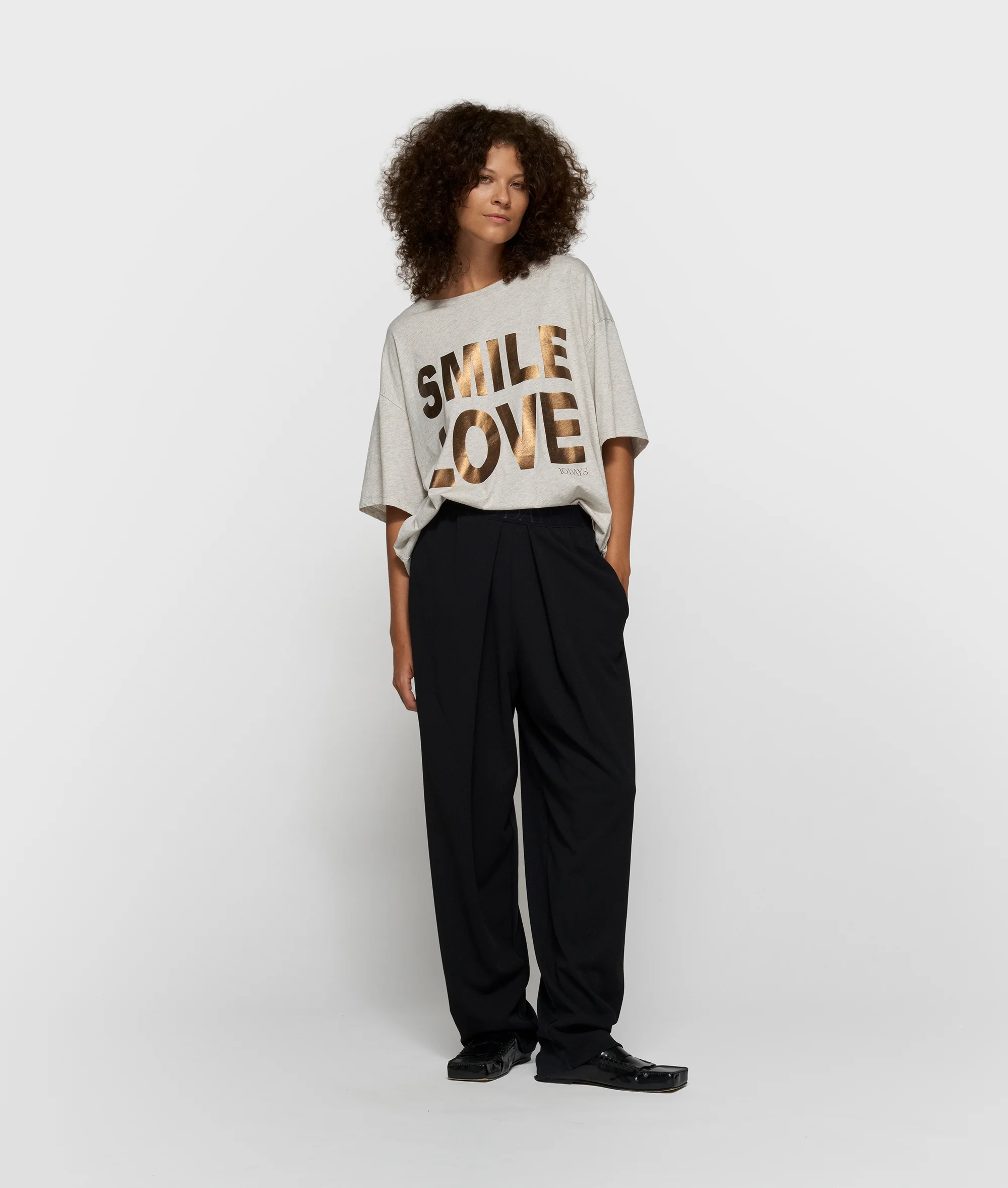 tee smile love | soft white melee - Image 3
