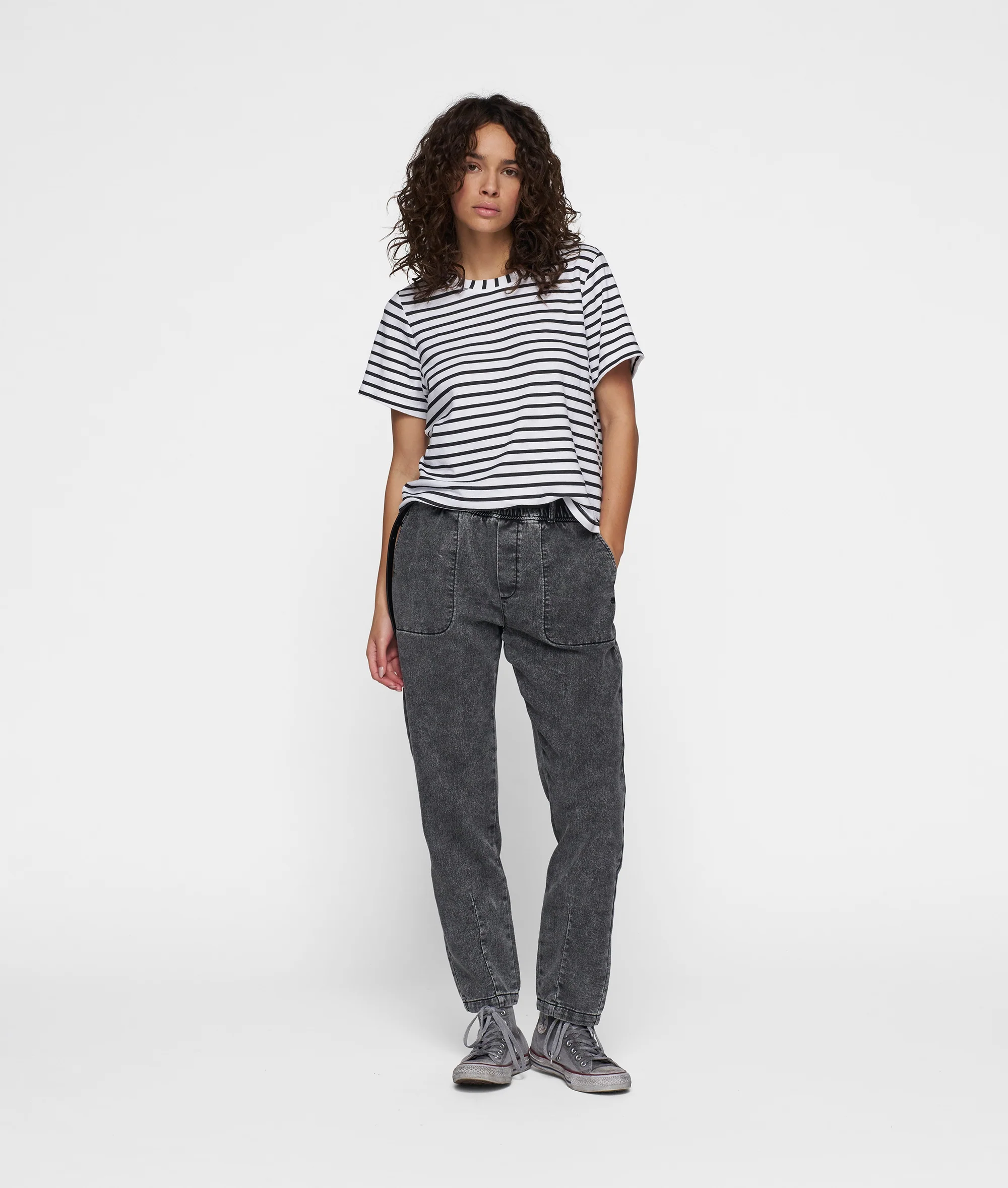 THE PETITE TEE STRIPES | white/black - Image 3