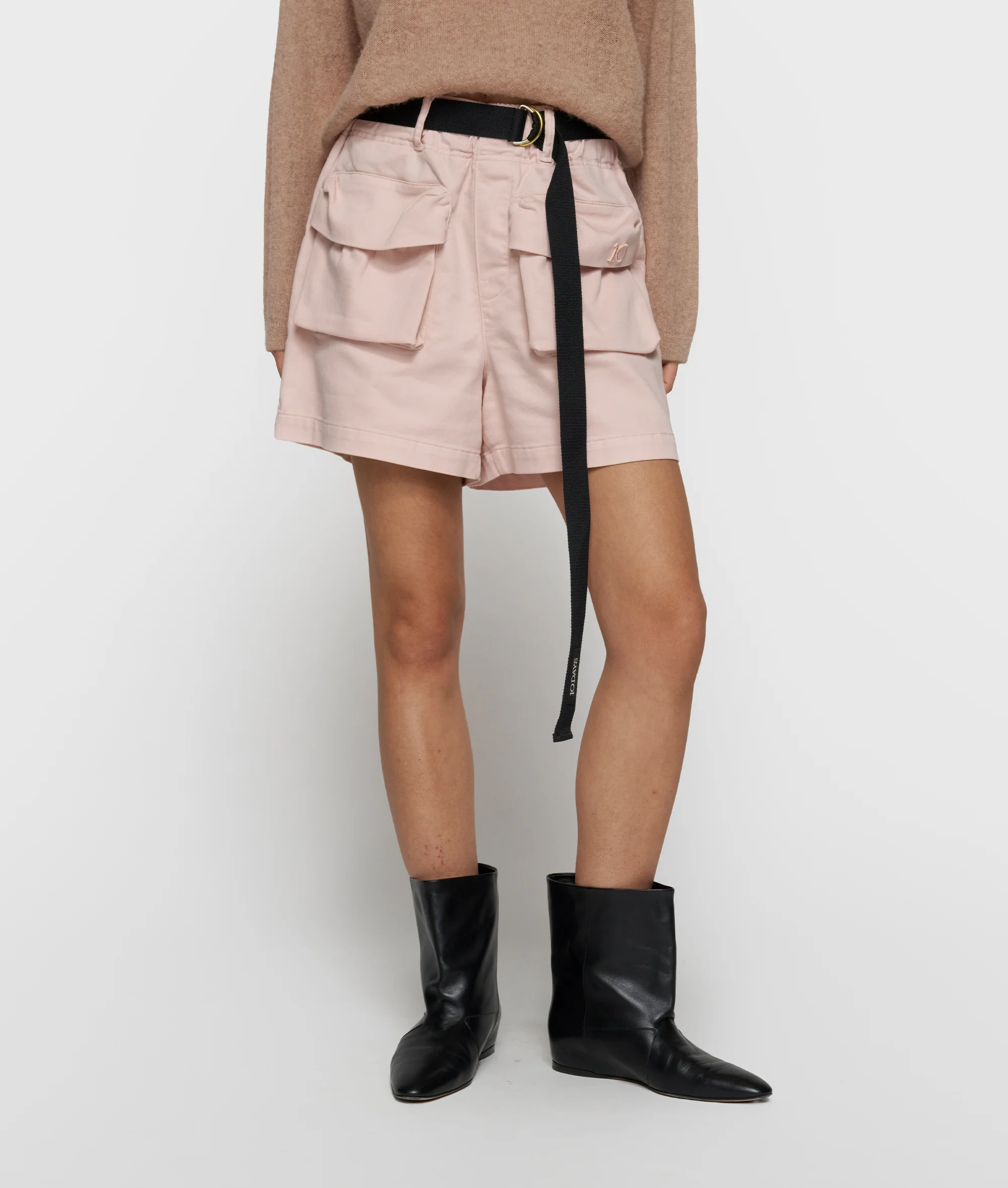 utility shorts | powder - Image 4