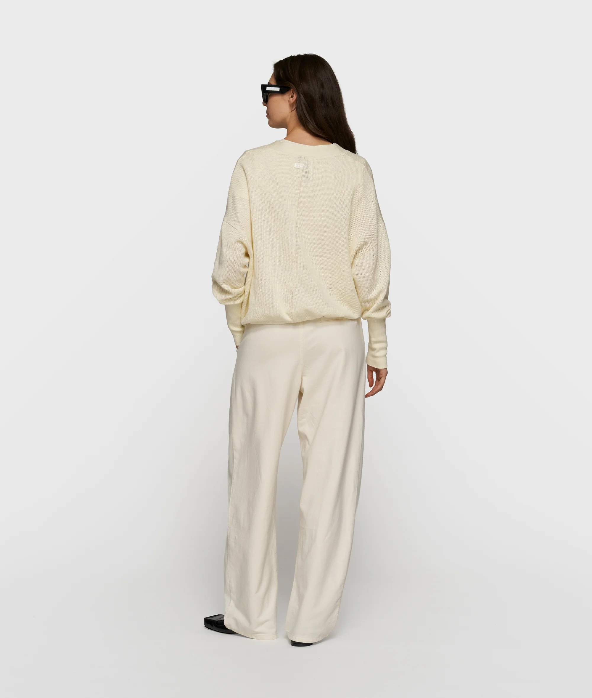 v-neck cardigan mesh | soft vanilla - Image 4