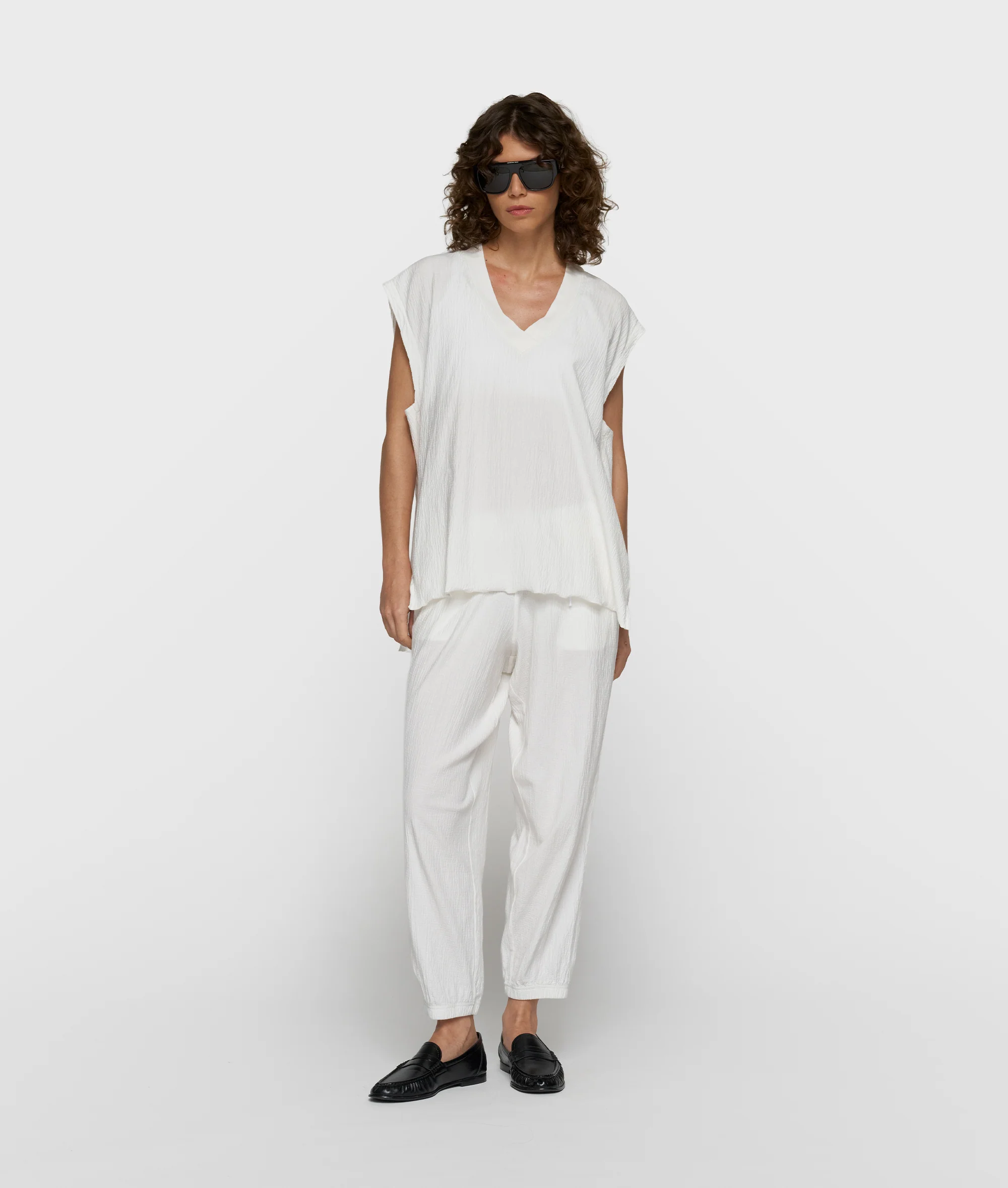 v-neck crinkle top | ecru - Image 3