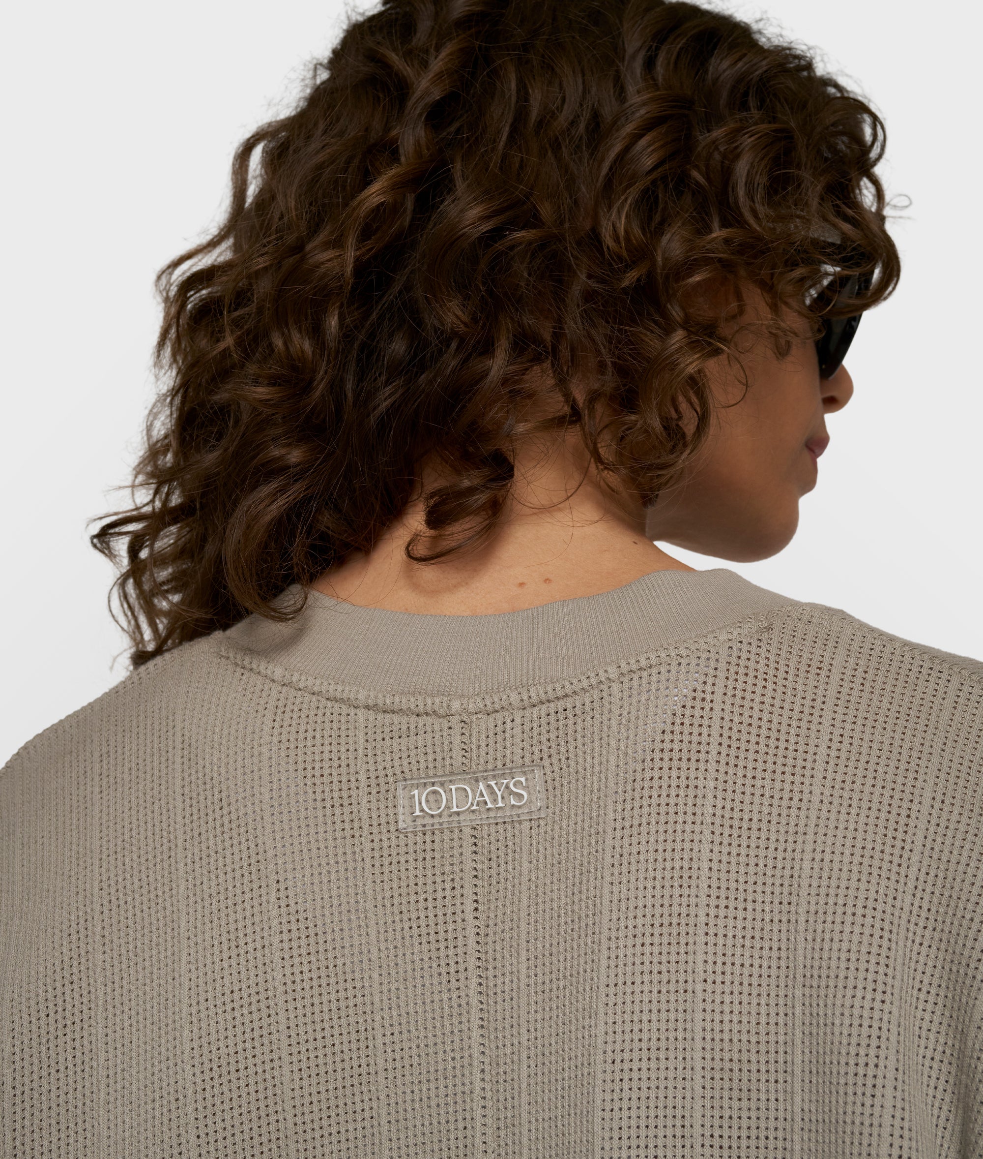 v-neck mesh top | fog - Image 2