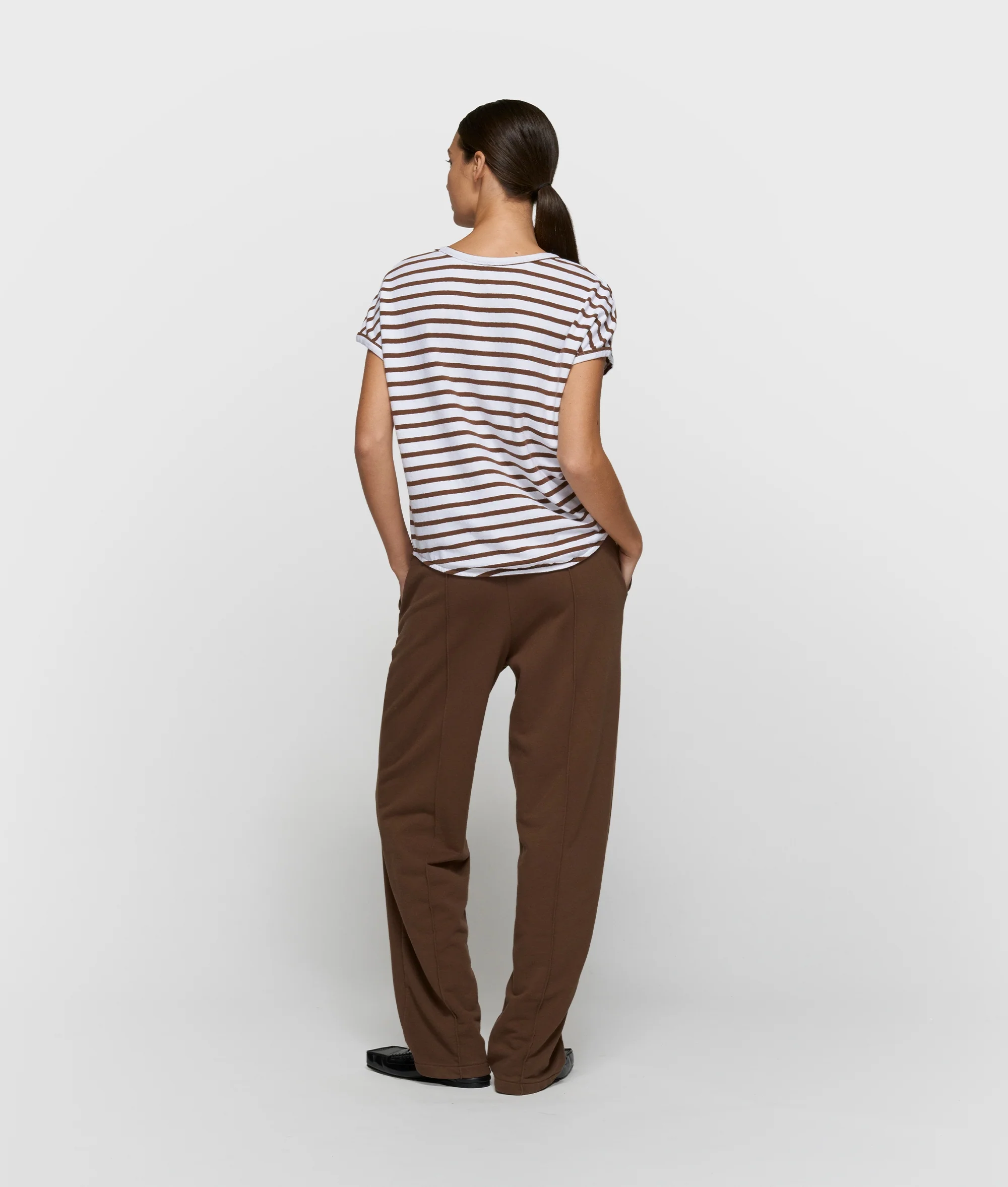 v-neck tee stripes | white/dark truffle - Image 4