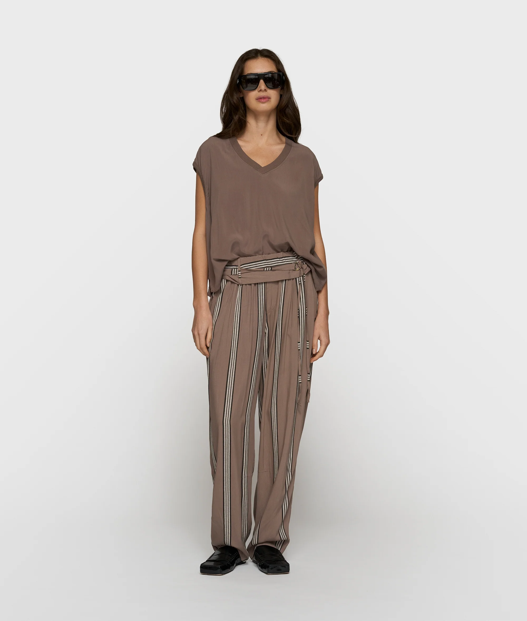 v-neck top viscose | moonrock - Image 3
