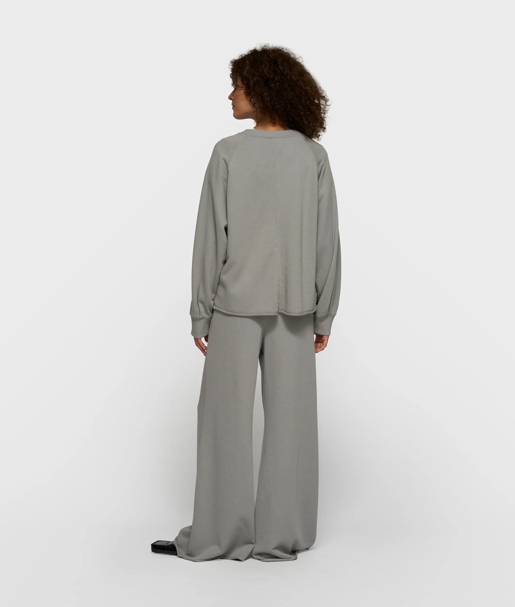wide jogger | light graphite - Image 3