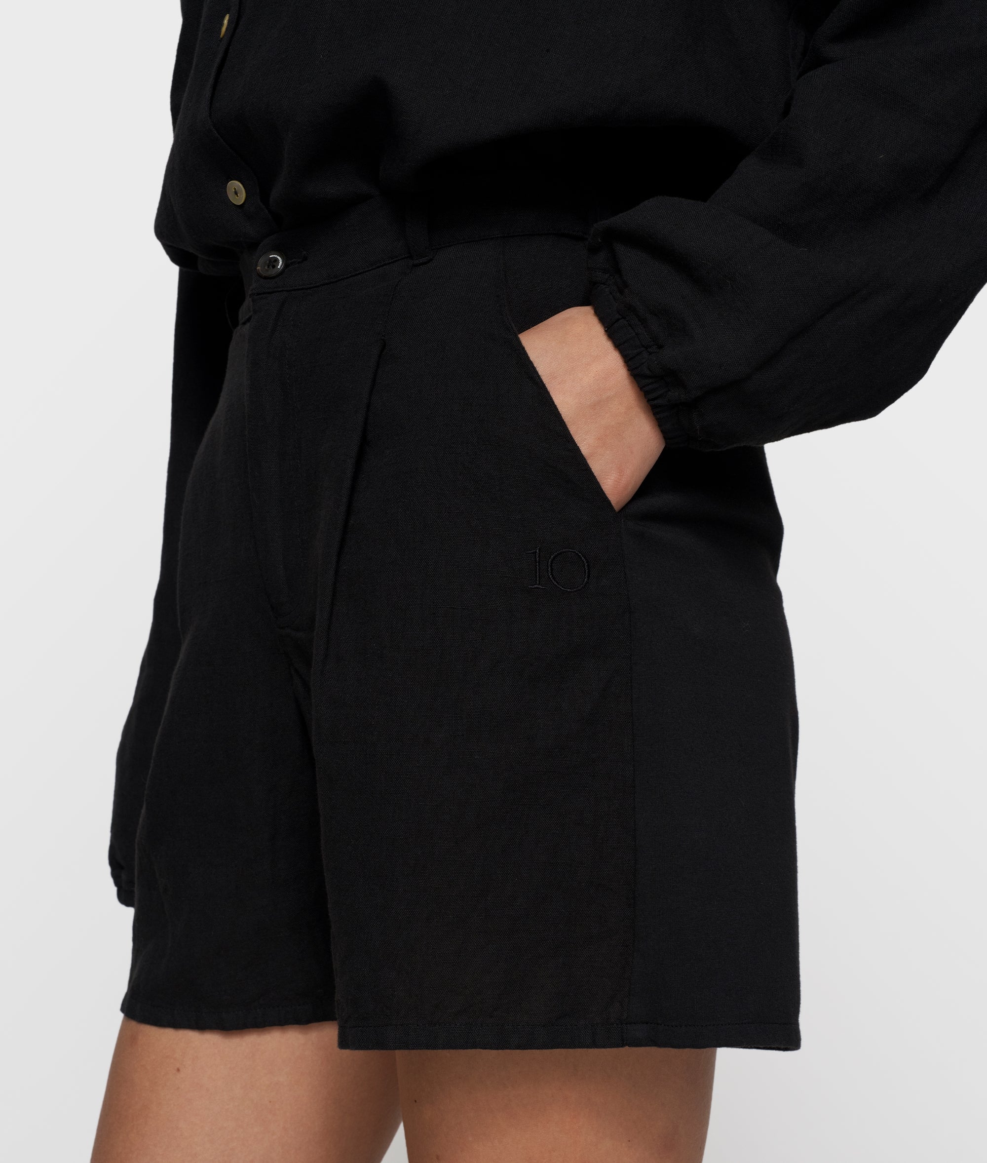 wide shorts linen | black - Image 5