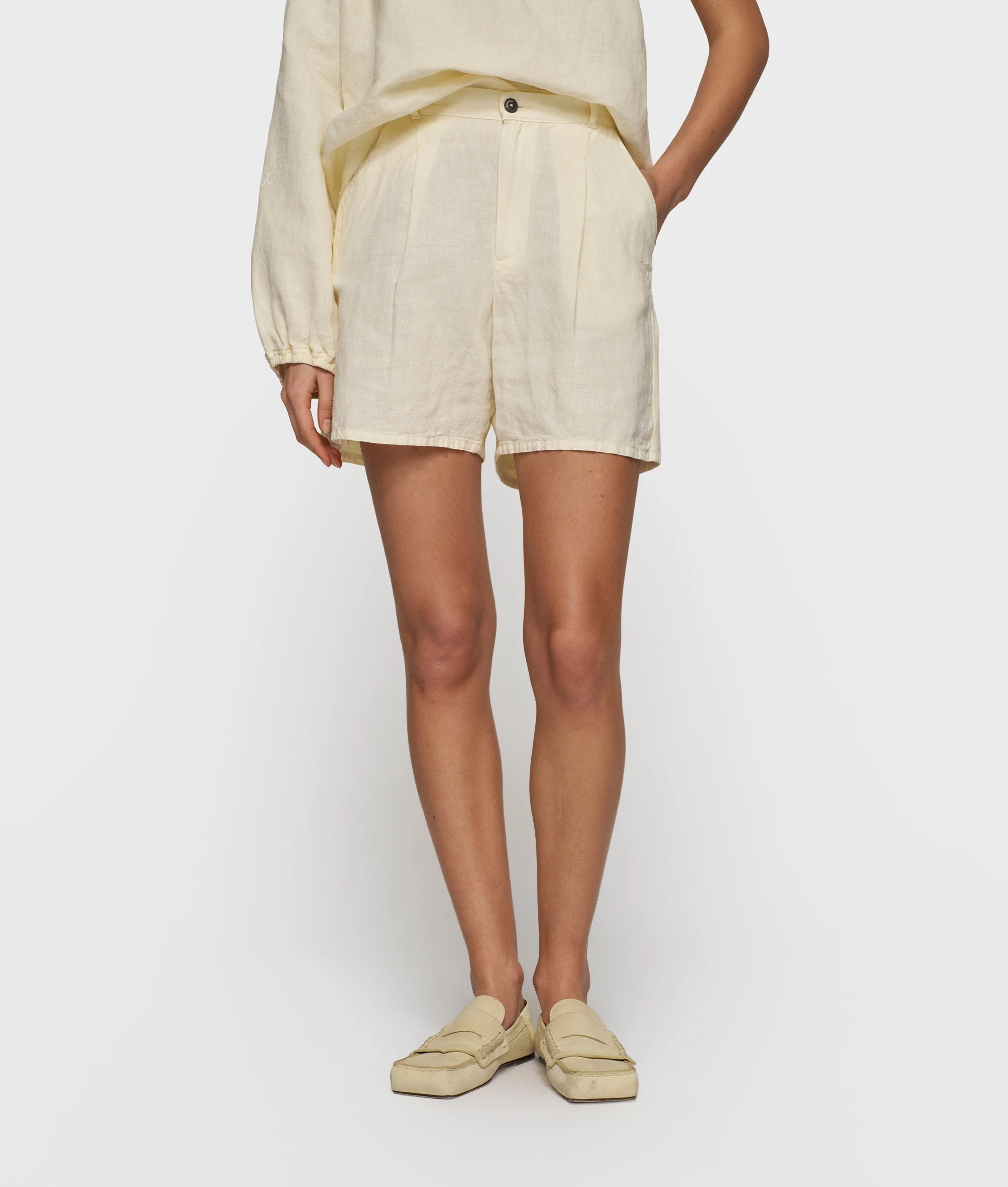 wide shorts linen | soft vanilla - Image 4